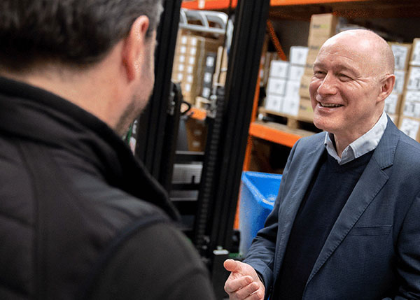 One-to-One-Bus.Coaching-programme-card-cover-1